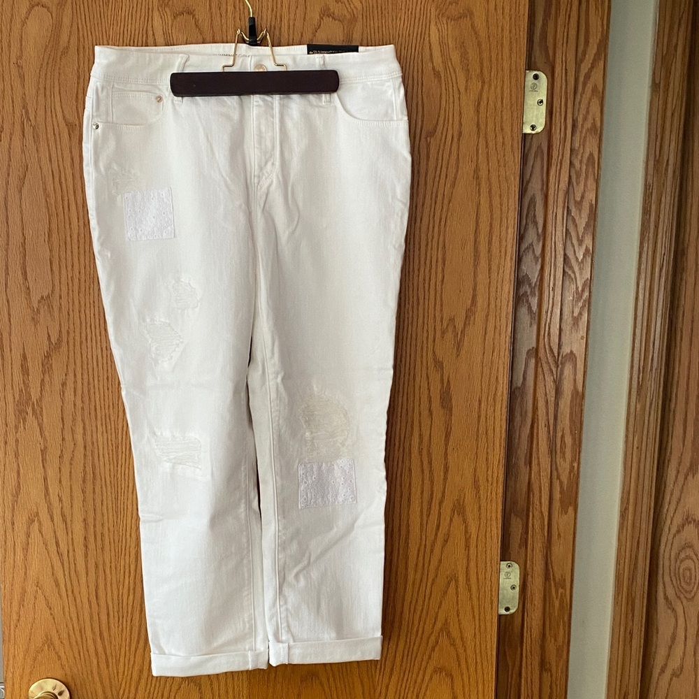 So Slimming Girlfriend Crop White Patchwork Jeans